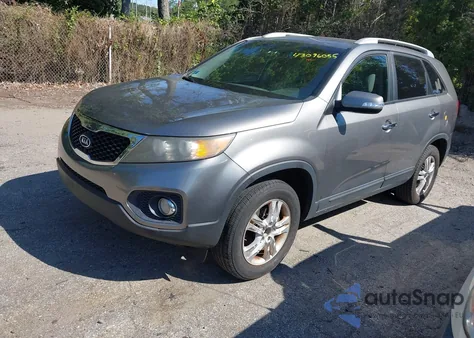2011 Kia Sorento Lx z USA, uszkodzony, nr VIN 5XYKT3A15BG155830